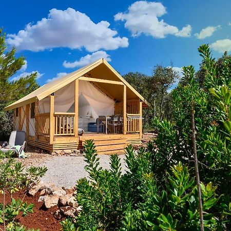 Glamping Ugljan Hotel Задар Екстериор снимка